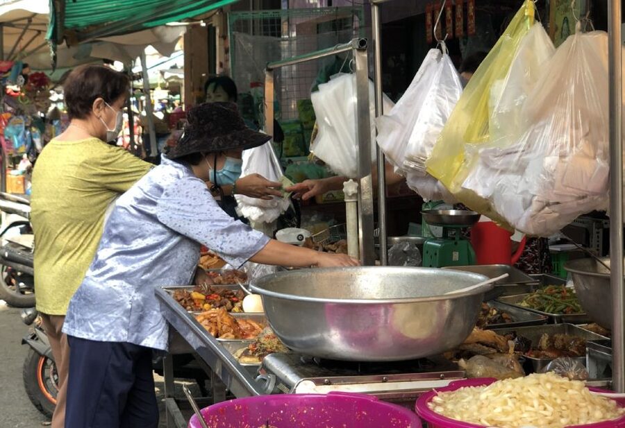 Ho Chi Minh: Local Cooking Class At Auntie's Home - Who should book this class at Auntie Tu’s home