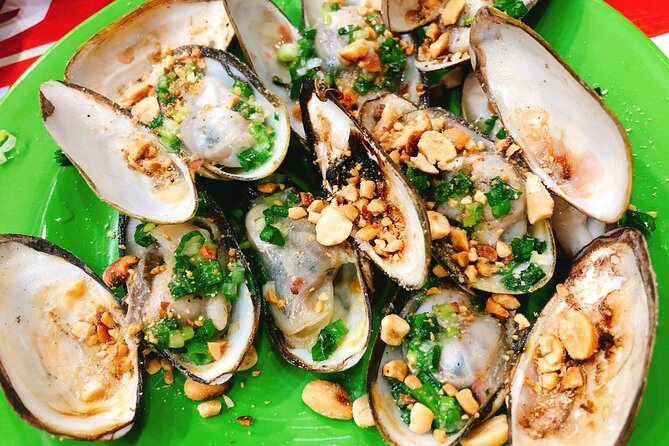 Ho Chi Minh Nightlife & Street Food Tour By Motorbike - Chợ Lớn (Quận 5) at Phố Tau Sài Gòn: food, photos, and Chinese street life