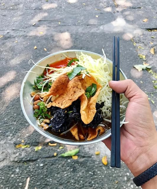 Ho Chi Minh: Original Walking Street Food Tour with Foodies - What Each Stop Feels Like in Practice (and Why the Pairings Matter)