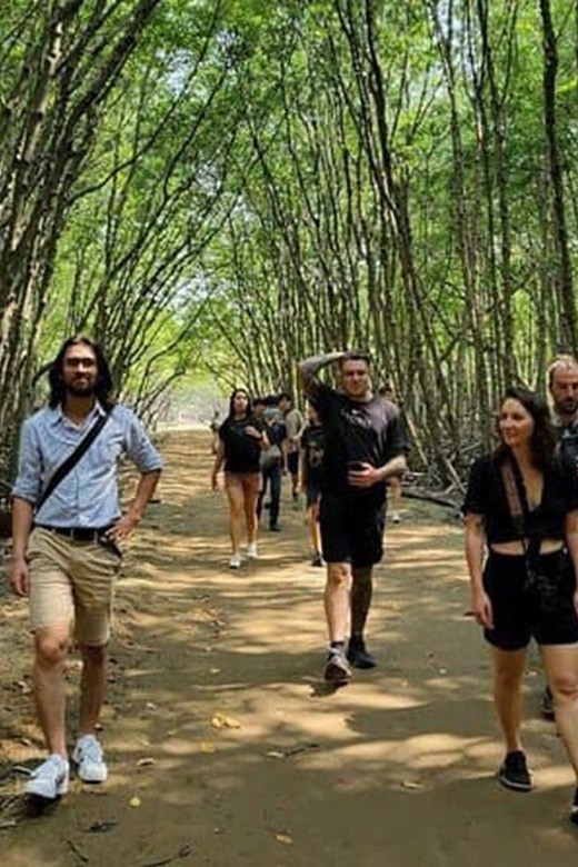 Ho Chi Minh: Private Full-Day Highlights & Bitexco Skydeck - Guide quality: what you can learn from strong, funny explanations
