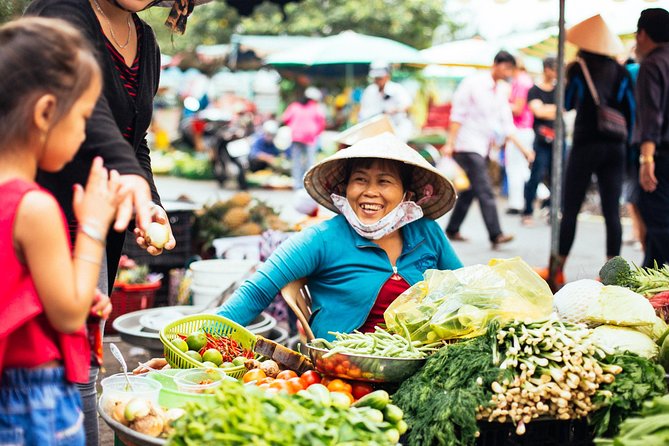 Ho Chi Minh: PRIVATE Off the Beaten Track Tour with a Local - Thien Hau Pagoda: temple atmosphere plus street art and local vendors