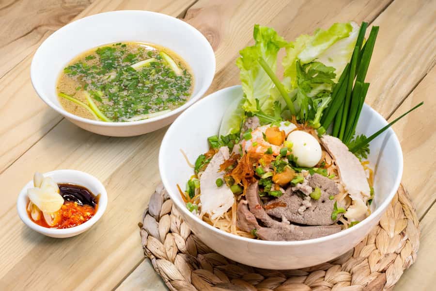 Ho Chi Minh: Saigon Street Food Walking Tour - A 2-hour Saigon street-food walk that fits real schedules