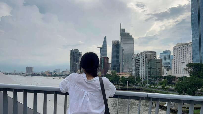 Ho Chi Minh Street Food Private Tour With Funny Guide - Practical tips: what to bring and how to follow the rules