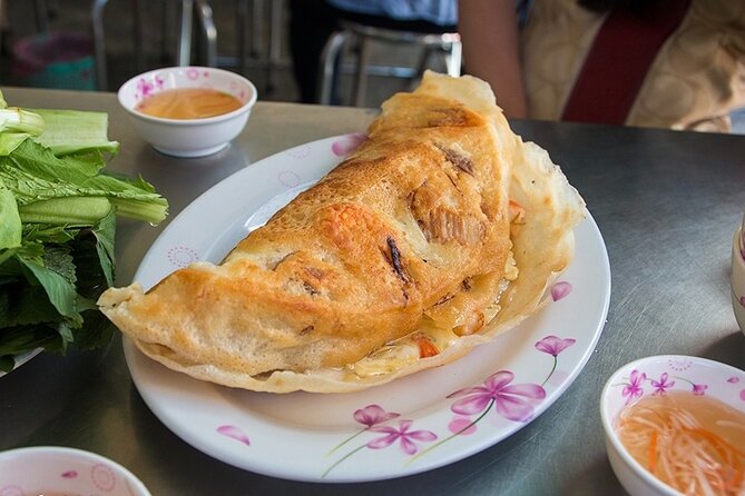 Ho Chi Minh Walking Street Food Tour (Safe & Fun) - Ho Thi Ky Flower Market: old Saigon vibes in a short visit