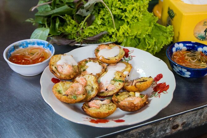 Ho Chi Minh Walking Street Food Tour (Safe & Fun) - Guides make the difference: what English-led street food feels like