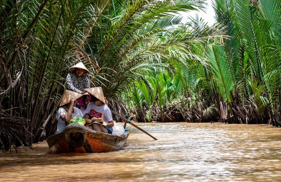 Hochiminh: Best tour Mekong Delta 1 Day - Coconut candy workshop: watching sweets get made by hand