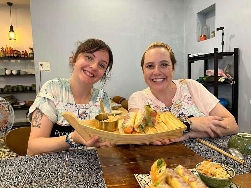 Immersive Cooking Class & Market Tour By Local Chef+Cookbook - Who should book this cooking class and market tour