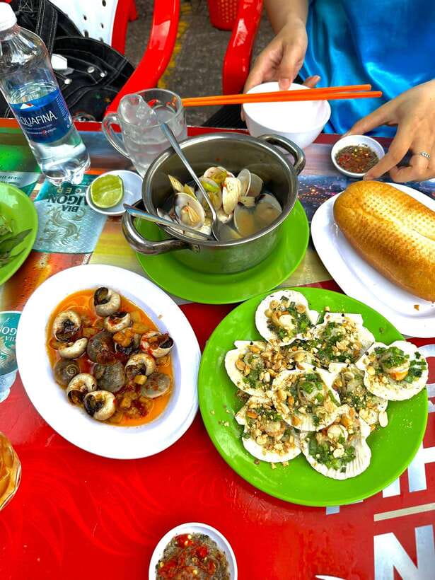 KISSTOUR | Motorbike Food Tour Female Drivers in Ho Chi Minh - Custom menu and private options: make it fit your appetite