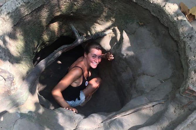 Legends & Landscapes: Cu Chi Tunnels & Mekong Delta Full day Tour - Sơn Mài Lâm Phát: The Short Break With Lacquer Craft