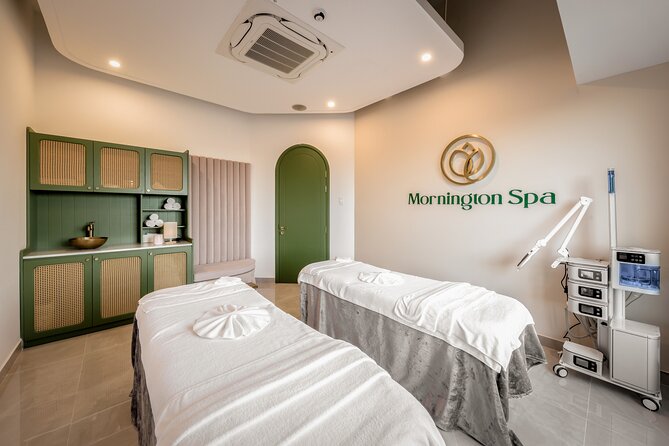 Luxury Facial in a Tranquil & Private Spa - The step-by-step facial: double cleanse to sunblock finish