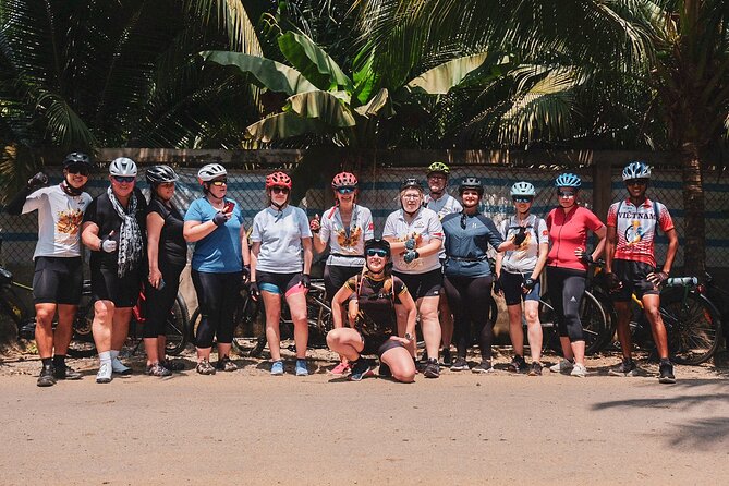 Mekong Delta 4 Days Cycling Trip-Off the Beaten Track - Day 4: Cai Rang floating market by boat and the Phong Dien ride