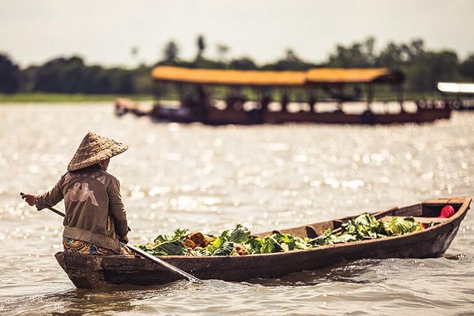 Mekong Delta and Ho Chi Minh City Private Tour Full Day - Cafe Trúc Xanh and the silk/bamboo fiber angle: smart shopping, or just a stop