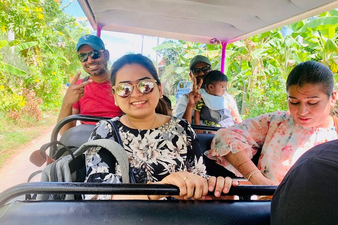 Mekong Delta Boat Tour - Vinh Trang Temple: your first pause before the water