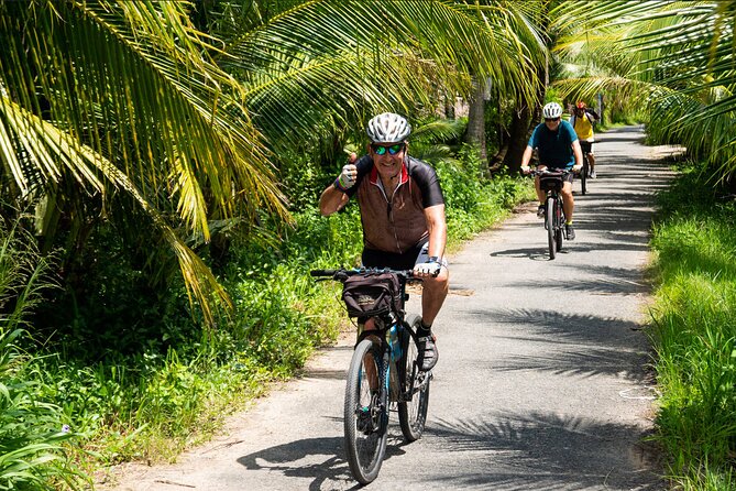 Mekong delta cycling tour 3 days - Day 3: Cai Rang Floating Market, a Rice/Noodle Stop, and Scenic Canal Canopy Riding