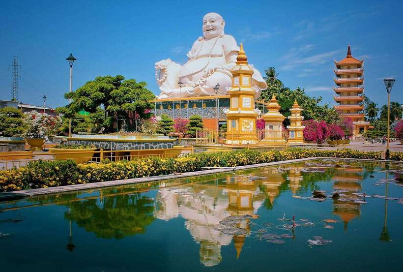 Mekong Delta Day Trip From Ho Chi Minh - Small Group Tour - Vinh Trang Pagoda: a short guided walk before the river day begins