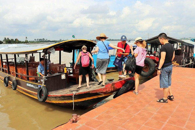 Mekong Delta Discovery Tour from Ho Chi Minh - Lunch at a local restaurant: what’s included and what to expect