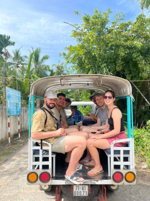 MeKong Delta Tour - Sampan Rowboat and Palm-Creek Views: The Slow-Water Section