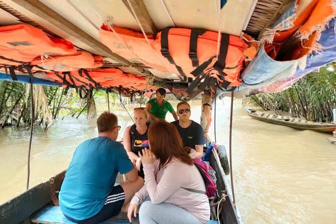 Mekong Delta Tour Daily - The final hand-rowed canal boat ride