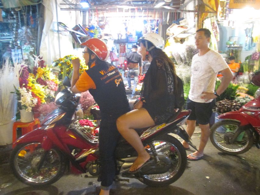 Midnight Street Food Tour In Saigon By Motorbike - Key reasons this midnight ride works