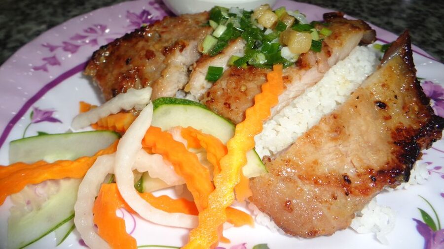 Midnight Street Food Tour In Saigon By Motorbike - Midnight on a motorbike: pickup timing and the river-tunnel start