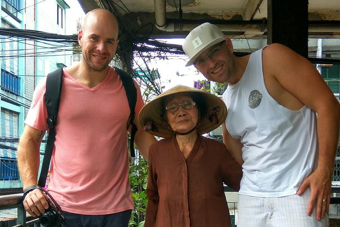 Morning Walking Food Tour in Non Tourist Area and Full of Local Life - District 7 Saigon food without the tourist filter
