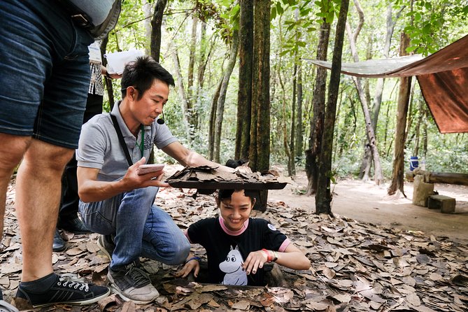 Premium Cu Chi Tunnels Tour with Local Expert - Who should book this Cu Chi speedboat tour