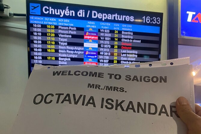 Premium Fast Track Service at Ho Chi Minh City Airport - Porter, baggage collection, and the handoff to transportation