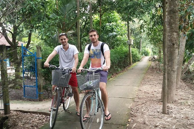 Private 2-Day Tour: Ho Chi Minh City to Cambodia by Mekong River - Guide Energy Matters: Why Loi, Dana Duyèn, and Win Show Up Again and Again