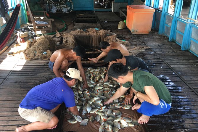 Private - An Authentic Mekong Local Version - Day Tour - Beachside lunch: a real meal break on a travel day