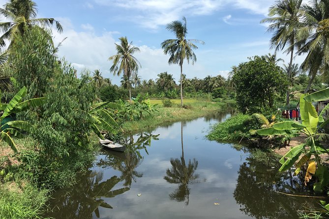 Private Authentic Mekong River Full Day Trip - Non Touristic Mekong delta - Authentic Vietnamese Lunch: Home-Style Food Beats Set Menus