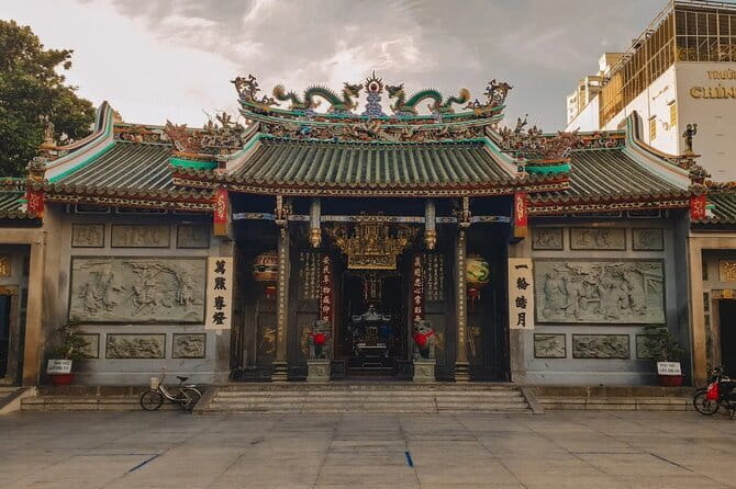 Private China Town Walking Tour in Ho Chi Minh City - Key Things You’ll Notice on This Cho Lon Walking Tour