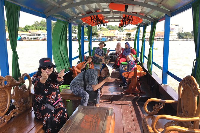 Private Cu Chi Tunnels and Mekong Delta: Full-Day Guided Tour - Food and Tastings: Honey Tea, Fruit, and Coconut Candy