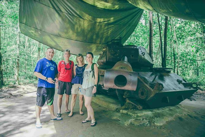 Private Cu Chi Tunnels Tour By Car | Saigon Adventure - Coffee stop first: a simple local moment before the tunnels