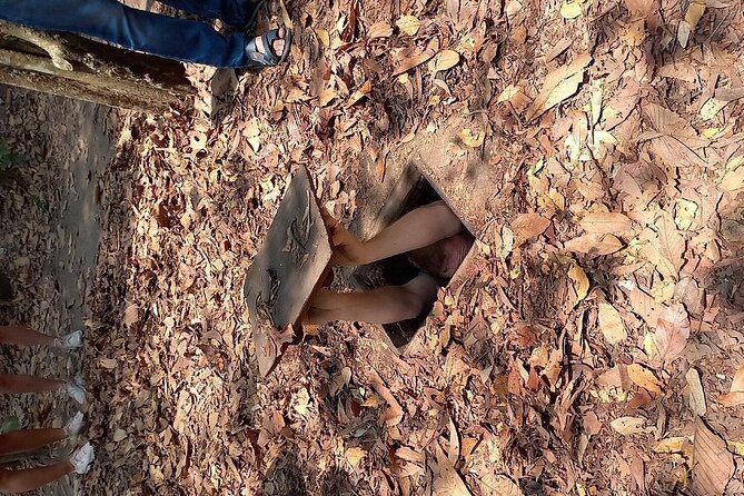 Private Cu Chi Tunnels Tour Half Day - Củ Chi Tunnels: crawling sections, trapdoors, and what the tunnels teach