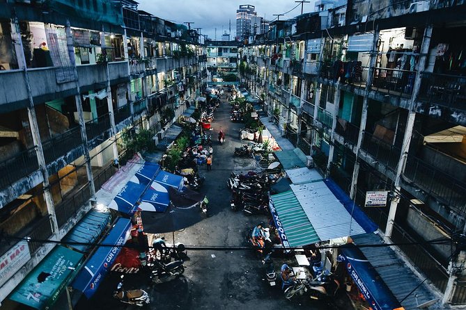 Private Hidden-Gem Sightseeing Motorbike Tour with Local Students - Thich Quang Duc and the wartime story you can’t get from a postcard