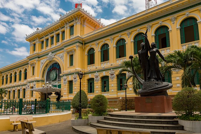 Private Ho Chi Minh City Tour - People’s Committee Building and the Nguyen Hue night-lit promenade