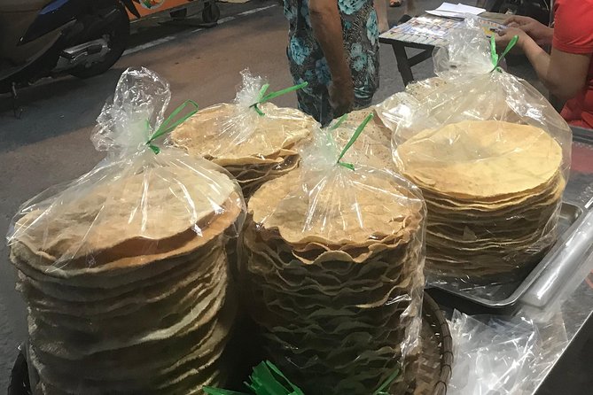 Private Ho Chi Minh Food Adventure by Motorbike with Local Students - Itinerary breakdown: how the eight food stops unfold
