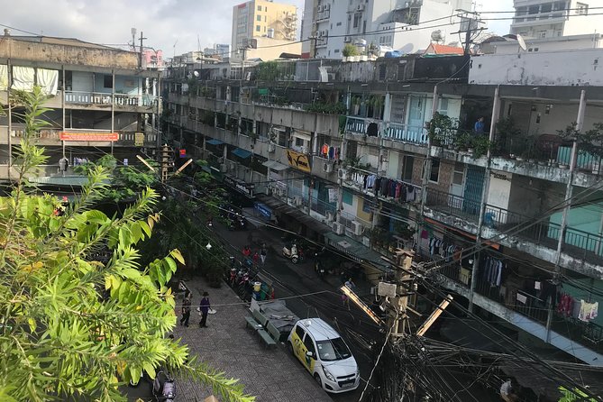 Private Ho Chi Minh Sightseeing and Food Tour by Scooter - Customizing the route without losing the best “anchor” stops