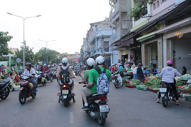 Private Ho Chi Minh Sightseeing by Motorbike with Local Students - Stop 3: Ho Thi Ky Flower Market Then the Wet Market Reality Check