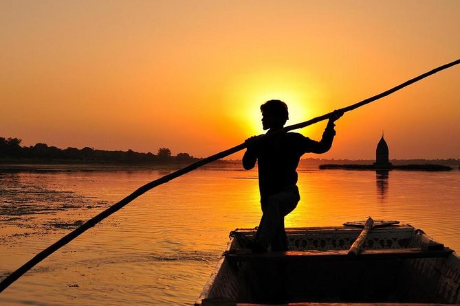 PRIVATE Luxury Sunset Mekong AFTERNOON TRIP with BBQ DINNER & COOK CLASS - Rowing Boat and a Local House of Culture
