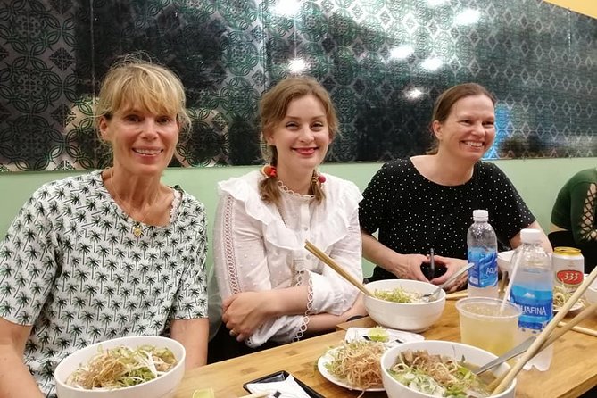 Private Night Food Tour By Scooters - Why a scooter night tour makes Saigon street food easier