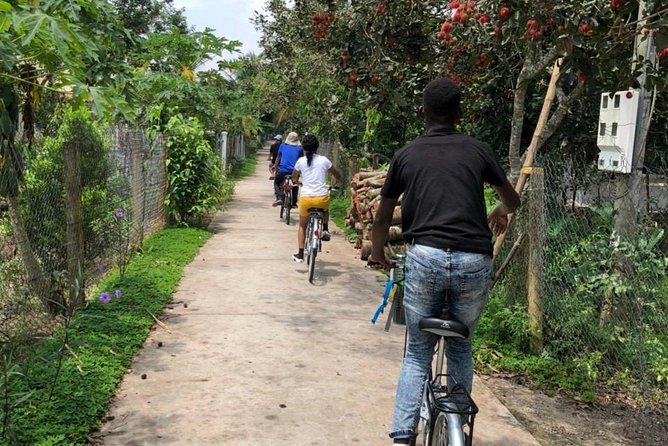 Private Non-Touristy Mekong Delta Tour with Biking Experience - Canal Cruising in Narrow Waterways: The View You Can’t Fake