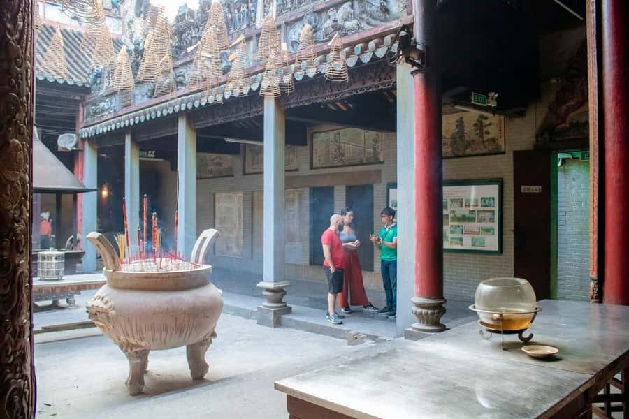 Private Saigon History, Hidden Gems & Culture Motorbike Tour - Ho Chi Minh City food streets and markets: fruit, noodles, and bargaining practice