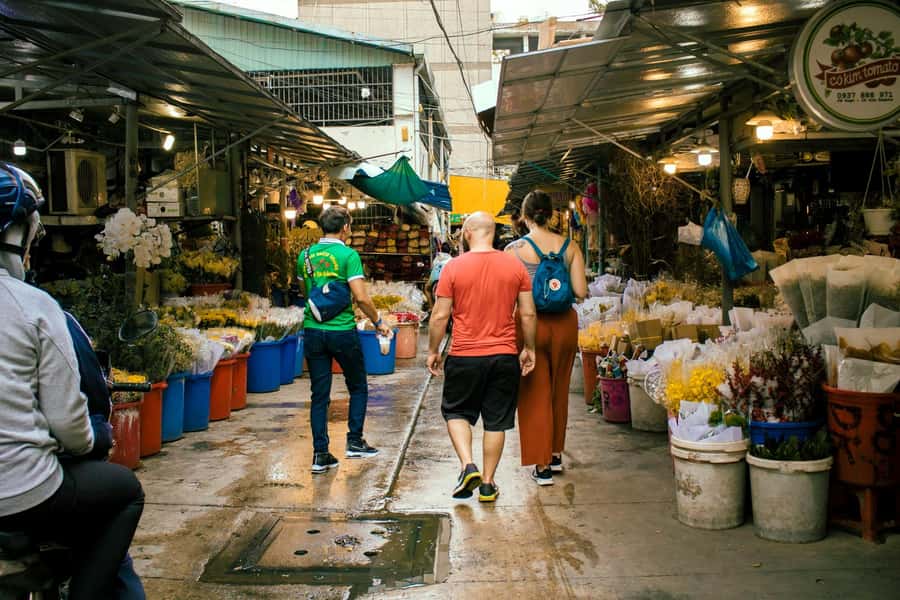 Private Saigon History, Hidden Gems & Culture Motorbike Tour - How the guides shape the whole experience
