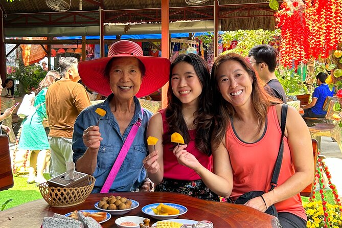 Private Scooter Street Food Tour in Saigon with 11 Tastings - Dừa tắc at 250 Pasteur: coconut kumquat refresh between rides