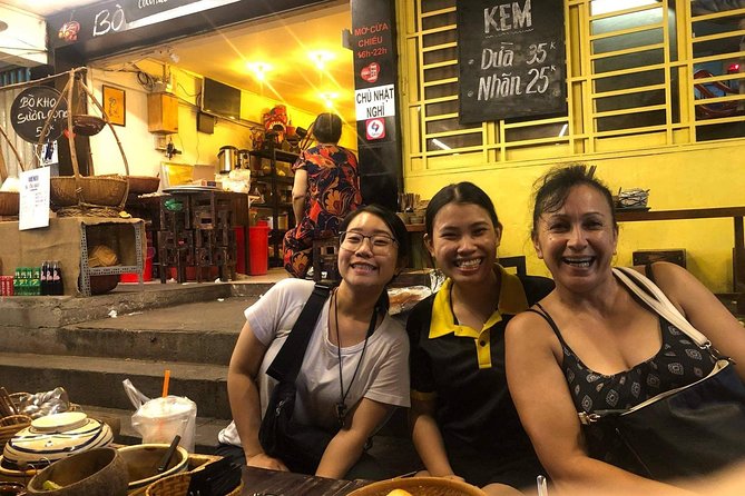 Private Street Food Tour by Scooter with Hotel Pickup - Stop-by-stop: from bún thịt nướng to Vĩnh Khánh seafood