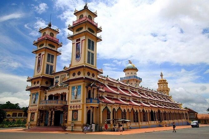 Private Tour: Cu Chi Tunnels and Cao Dai Temple - Cao Dai Temple ceremony: what makes it more than a photo stop