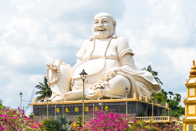 Private Tour - Mekong Delta 'My Tho' with Cooking Class 1 Day - Vinh Trang Pagoda: the calm cultural stop that sets the tone