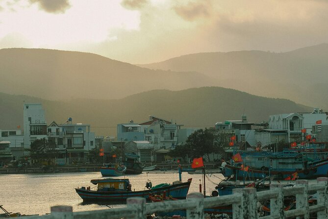 Private Transfer from Ho Chi Minh City to Mui Ne Can Tho VungTau - The Midway Comfort Stop: Stretch, Bathroom, Snack
