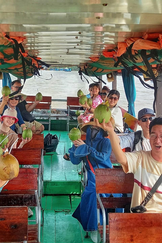 Private Vinh Trang Pagoda & Mekong Delta from Ho Chi Minh - Vietnamese lunch with vegan options: value and real comfort